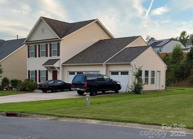 Property at 2061 Argentum Ave, Fort Mill, SC 29707, 3 beds, 2.5 baths
