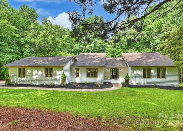 Property at 9520 Squirrel Hollow Ln, Charlotte, NC 28270, 3 beds, 2 baths