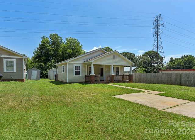 Property at 3420 Kentucky Ave, Charlotte, NC 28216, 3 beds, 2 baths