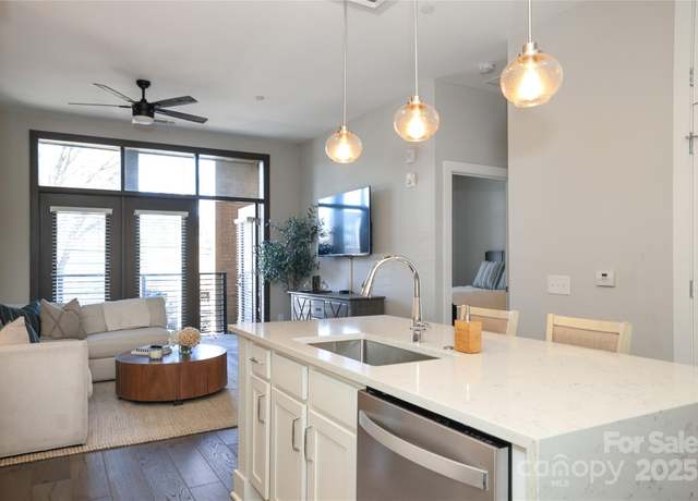 Property at 2401 Euclid Ave #110, Charlotte, NC 28203, 1 bed, 1.5 baths
