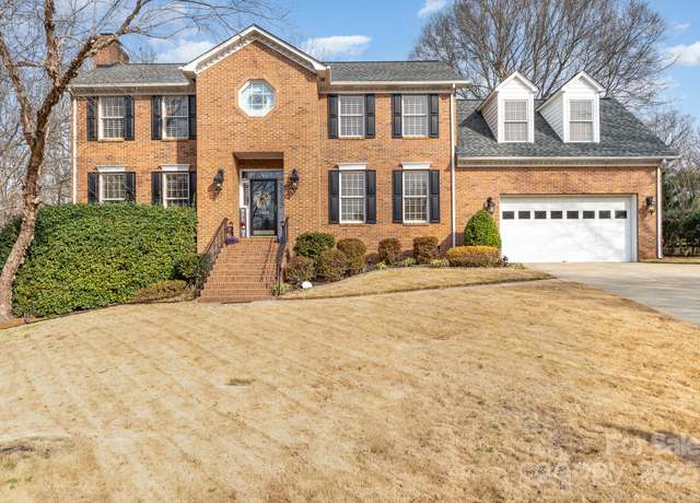 Property at 1468 Woodhurst Dr, Rock Hill, SC 29732, 4 beds, 3.5 baths