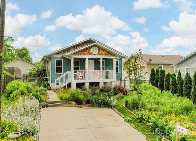 Property at 250 Virginia Ave, Asheville, NC 28806, 3 beds, 1.5 baths