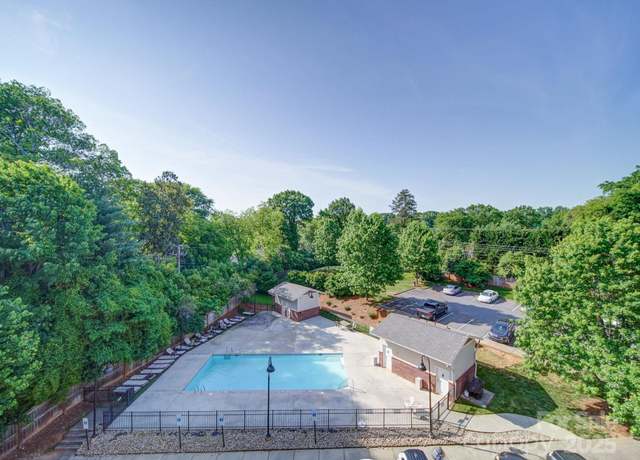 Property at 1000 E Woodlawn Rd #402, Charlotte, NC 28209, 2 beds, 2 baths