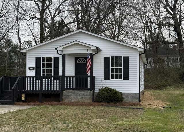 Property at 629 S Caldwell St, Salisbury, NC 28144, 3 beds, 2 baths