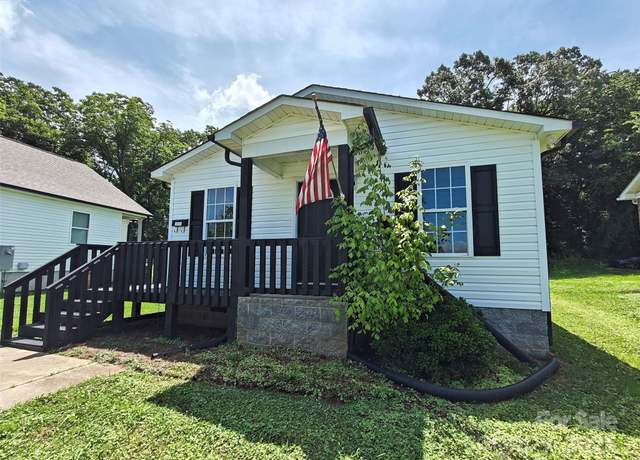 Property at 629 S Caldwell St, Salisbury, NC 28144, 3 beds, 2 baths