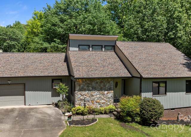 Property at 16070 Palawan Ct, Tega Cay, SC 29708, 3 beds, 2 baths