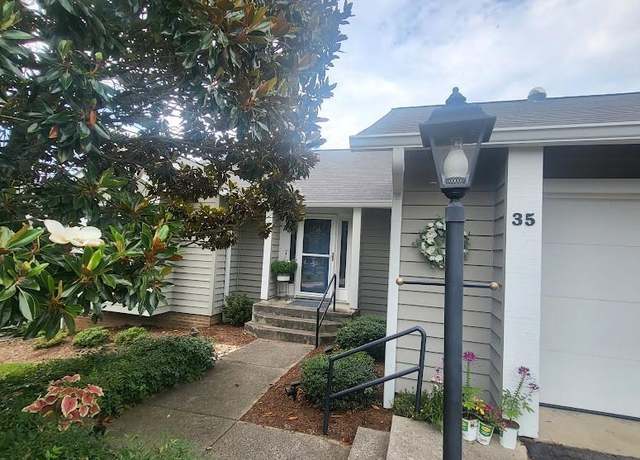 Property at 35 Cedarcliff Cir, Asheville, NC 28803, 4 beds, 3 baths