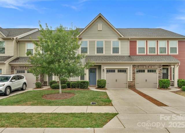 Property at 306 Scenic View Ln, Matthews, NC 28104, 3 beds, 2.5 baths