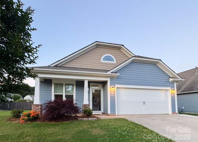 Property at 3157 Delaware Dr, Denver, NC 28037, 3 beds, 2 baths