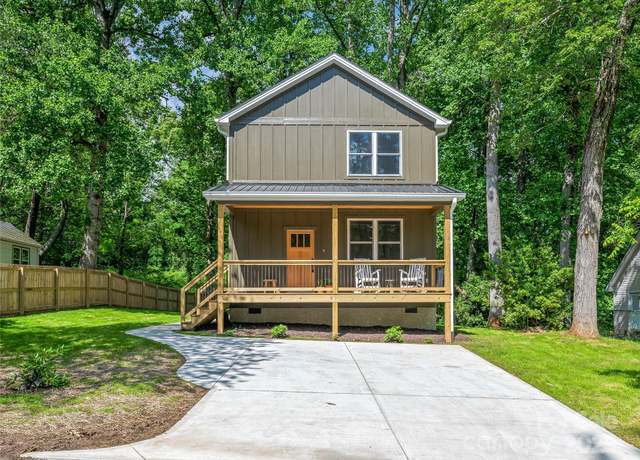 Property at 13 Pinecrest Dr, Asheville, NC 28803, 3 beds, 2.5 baths
