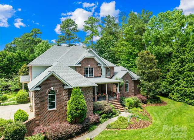 Property at 266 Riverwood Rd, Mooresville, NC 28117, 4 beds, 3.5 baths