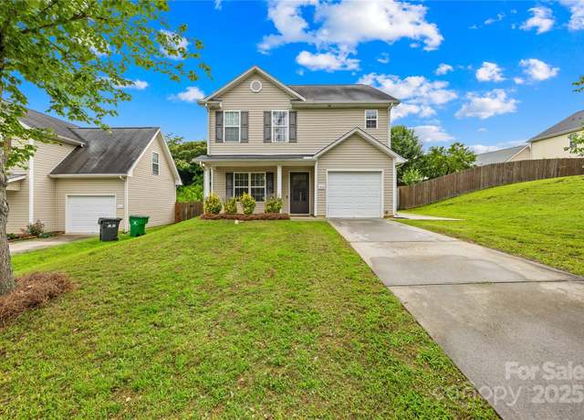 Property at 1023 Valley Ridge Rd, Charlotte, NC 28214, 3 beds, 2.5 baths