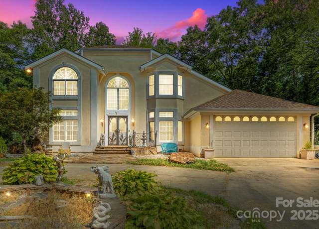 Property at 652 Avery Creek Rd, Arden, NC 28704, 4 beds, 5 baths