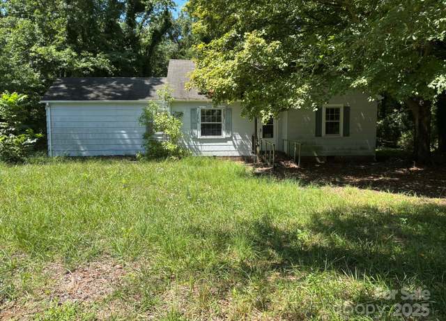Property at 519 N Main St, Mount Gilead, NC 27306, 2 beds, 1 bath