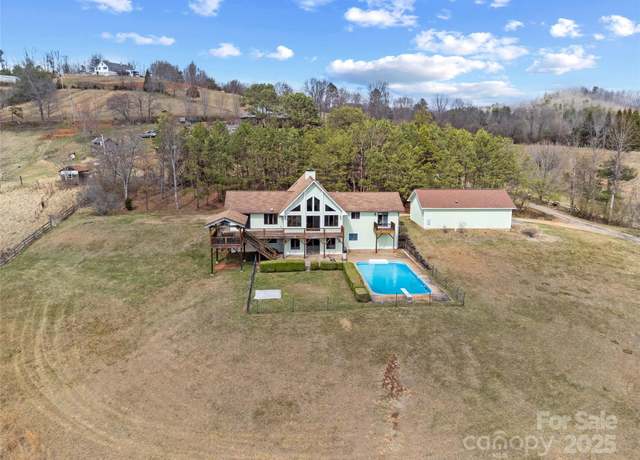Property at 33 Selby Ct, Marshall, NC 28753, 4 beds, 3.5 baths