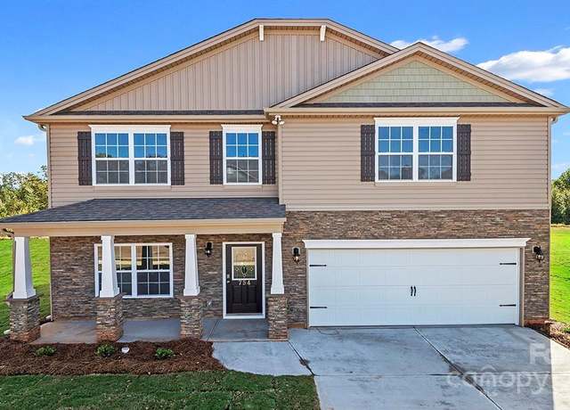 Property at 112 Bovine Branch Rd, Fletcher, NC 28732, 4 beds, 2.5 baths