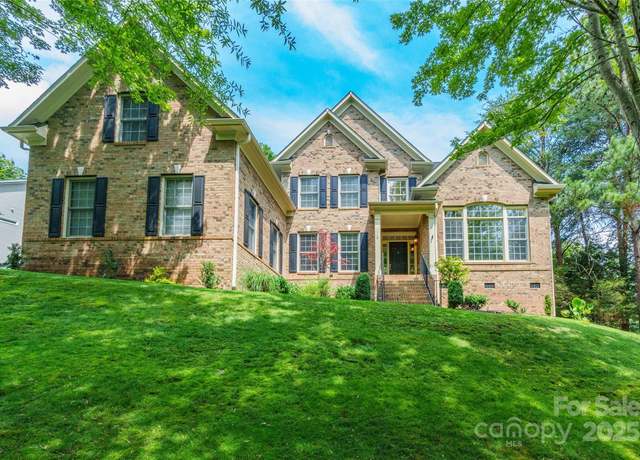 Property at 1868 Chestnut Hill Dr, Tega Cay, SC 29708, 4 beds, 3.5 baths