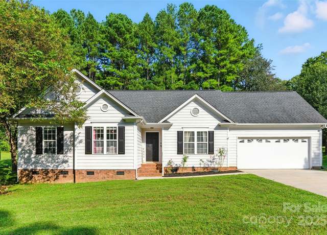 Property at 5412 Mallard Ln, Gastonia, NC 28052, 3 beds, 2 baths
