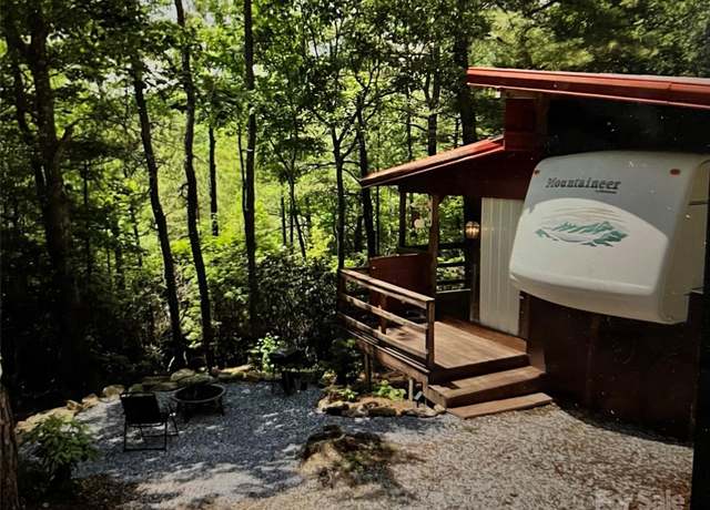 Property at 475 Bear Cub Dr, Spruce Pine, NC 28777