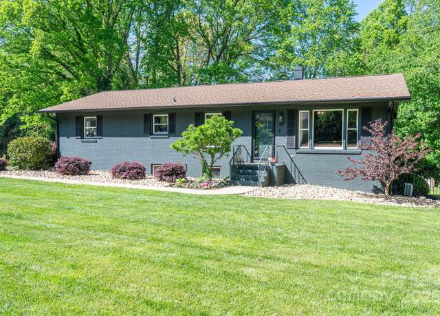 Property at 119 Meadowbrook Ln, Davidson, NC 28036, 5 beds, 3 baths