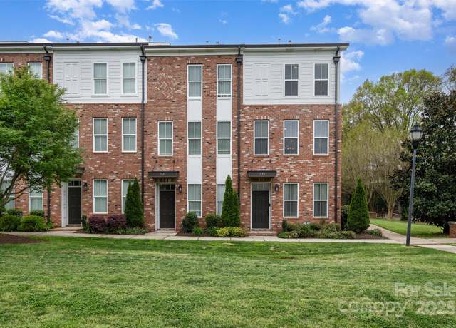 Property at 791 Seigle Point Dr, Charlotte, NC 28204, 2 beds, 3.5 baths
