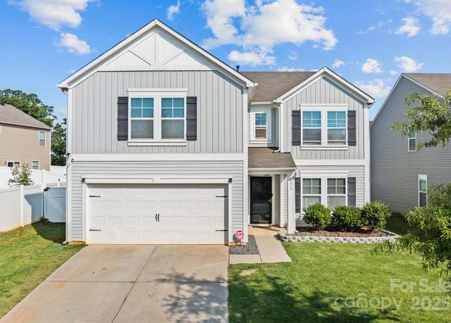 Property at 4313 Gibbon Crossing Dr, Charlotte, NC 28269, 6 beds, 2.5 baths