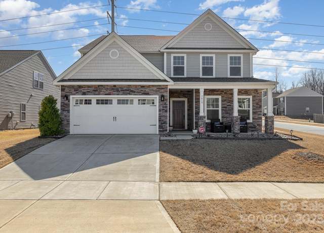 Property at 7019 Lenton Rd, Charlotte, NC 28215, 4 beds, 3.5 baths