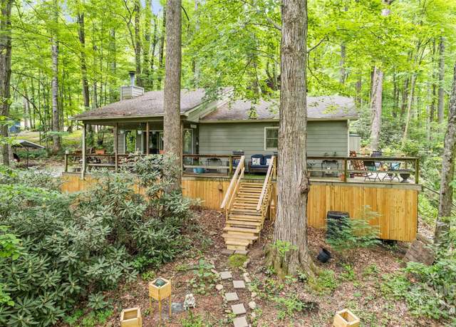 Property at 170 Blue Jay Loop, Maggie Valley, NC 28751, 2 beds, 2 baths