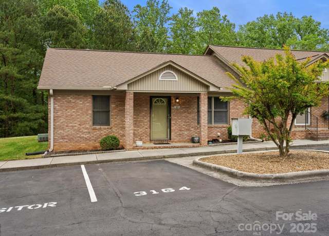 Property at 3164 Devonshire Dr, Rock Hill, SC 29732, 2 beds, 1.5 baths
