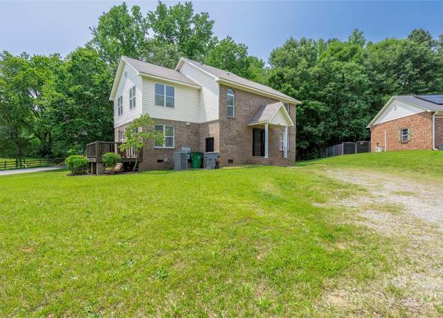Property at 7903 Impala Ln, Charlotte, NC 28216, 4 beds, 3 baths