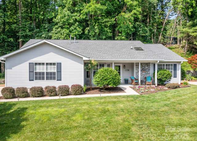 Property at 670 New Village Dr, Hendersonville, NC 28791, 3 beds, 2 baths