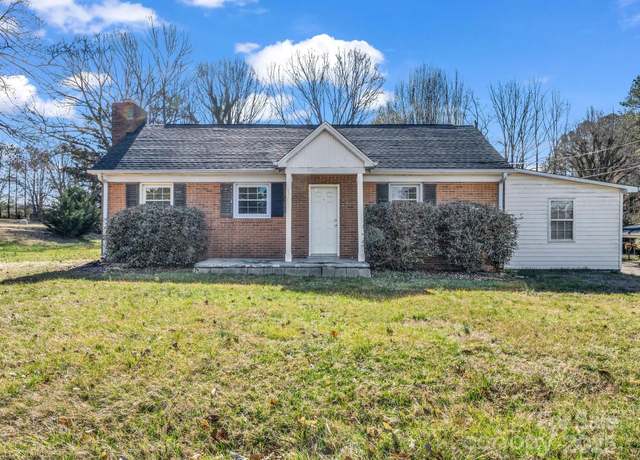 Property at 2100 Lincolnton Hwy, Cherryville, NC 28021, 1 bed, 2 baths