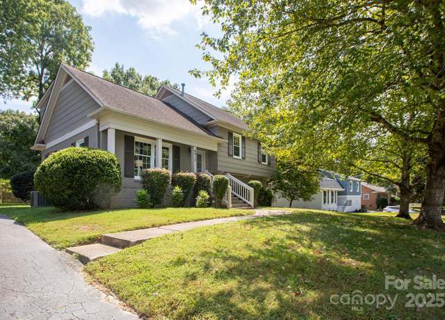 Property at 6917 Lancer Dr, Charlotte, NC 28226, 5 beds, 3 baths