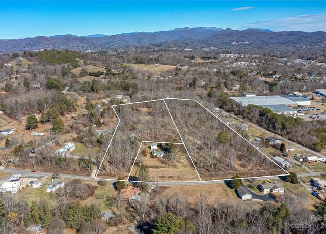 Property at 815 Emma Rd, Asheville, NC 28806, 3 beds, 1 bath