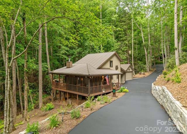 Property at 141 Creekside Dr, Maggie Valley, NC 28751, 3 beds, 2 baths