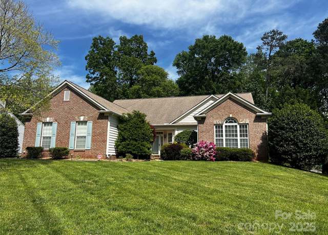 Property at 10829 Carmody Ct, Charlotte, NC 28277, 3 beds, 2 baths