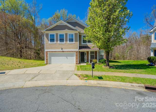Property at 6351 Carpentaria Ct, Charlotte, NC 28215, 4 beds, 2.5 baths