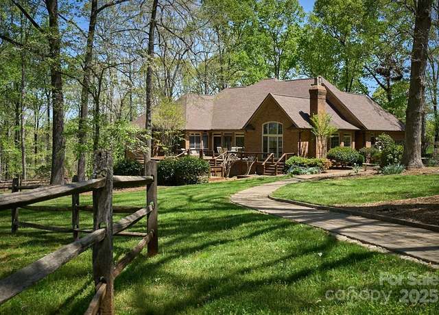 Property at 201 Hughes Crk, Columbus, NC 28722, 6 beds, 5.5 baths