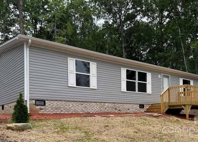 Property at 3162 Bear Trail Dr, Lenoir, NC 28645, 3 beds, 2 baths