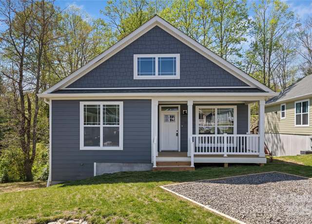 Property at 1023 Padgett Pl, Black Mountain, NC 28711, 3 beds, 2 baths