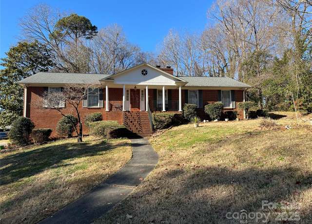 Property at 319 N Peterson St, Stanley, NC 28164, 3 beds, 2.5 baths