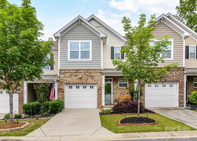 Property at 7325 Overmountain Dr, Rock Hill, SC 29732, 3 beds, 2.5 baths
