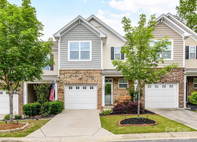 Property at 7325 Overmountain Dr, Rock Hill, SC 29732, 3 beds, 2.5 baths