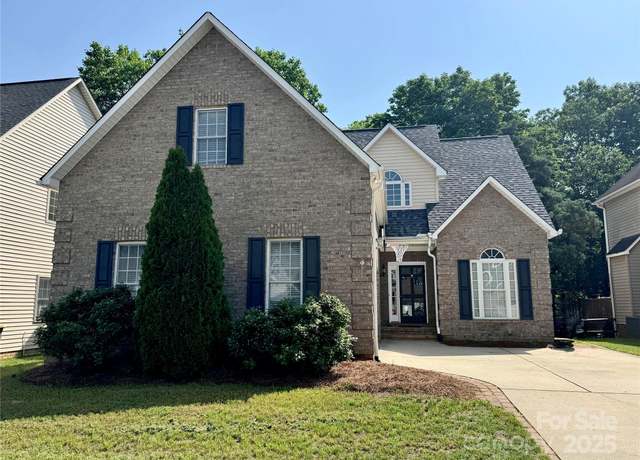 Property at 1043 Cambrook Ct, Concord, NC 28027, 4 beds, 2.5 baths
