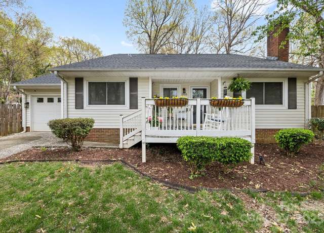 Property at 1555 Ridgewood Dr, Gastonia, NC 28054, 3 beds, 2 baths