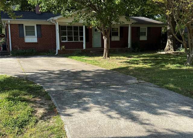 Property at 918 Carmel Dr, Gastonia, NC 28056, 3 beds, 1.5 baths