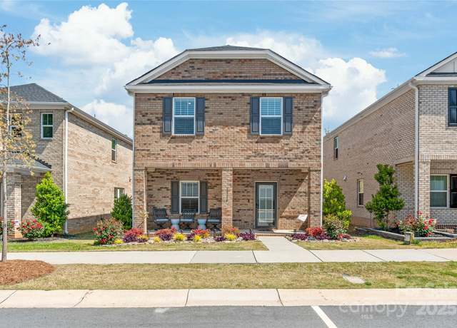 Property at 1316 Colgher St, Charlotte, NC 28227, 3 beds, 2.5 baths