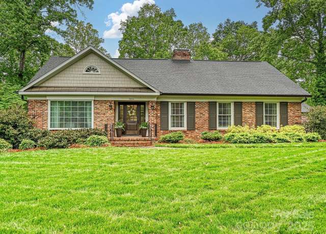 Property at 5624 Warewhip Ln, Charlotte, NC 28210, 4 beds, 2.5 baths