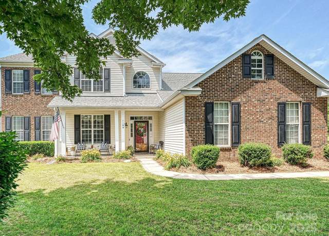 Property at 1109 Woodwinds Dr, Waxhaw, NC 28173, 6 beds, 3.5 baths
