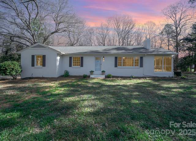 Property at 1601 South Point Rd, Belmont, NC 28012, 3 beds, 1.5 baths